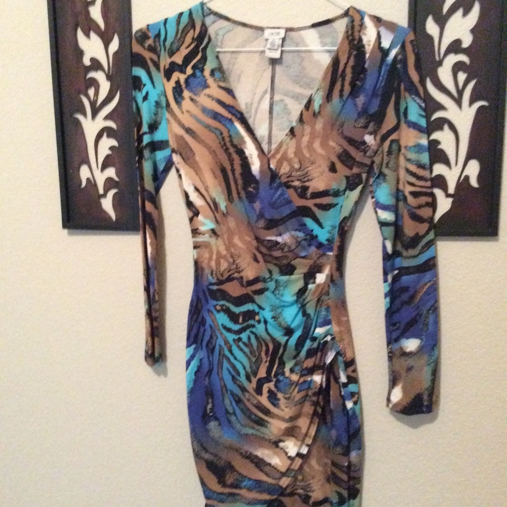 Cache Flattering form fitting dress